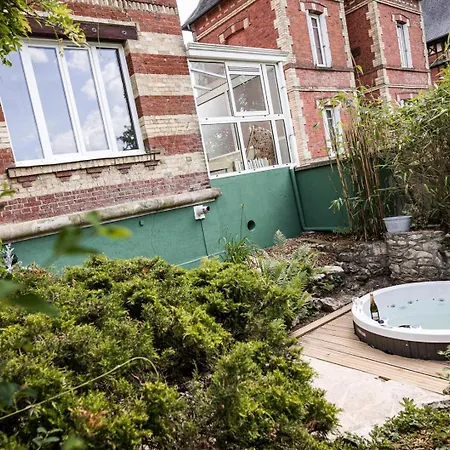 Gites De France - La Villa De L'Etoile Holiday home *